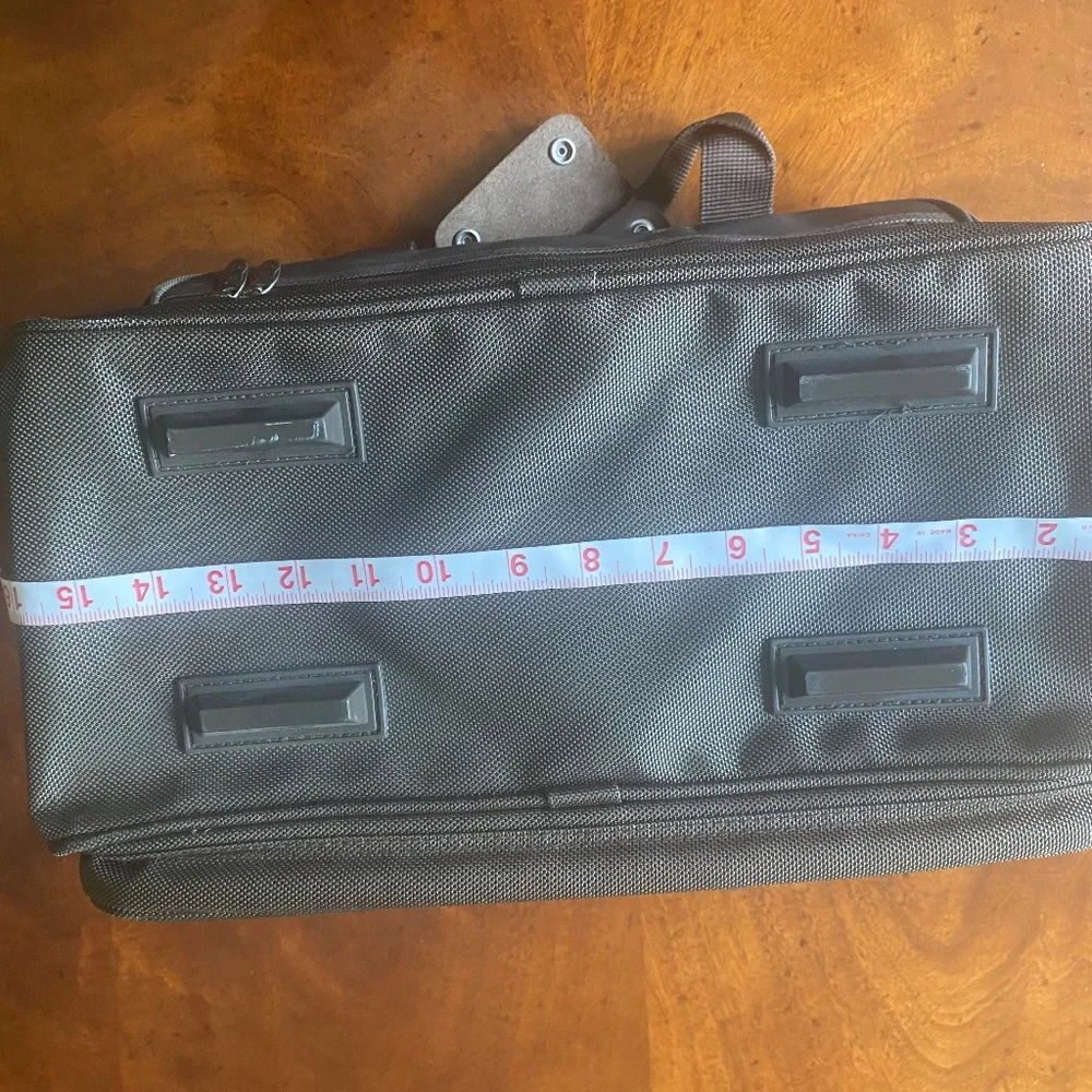 Dakota Metro luggage East West 16